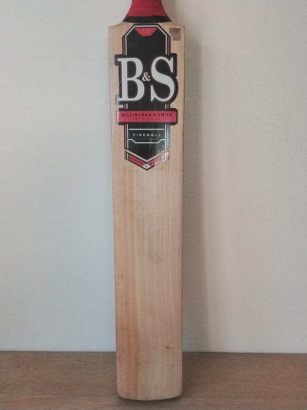 B & S Fireball Cricket Bat (Size 6)