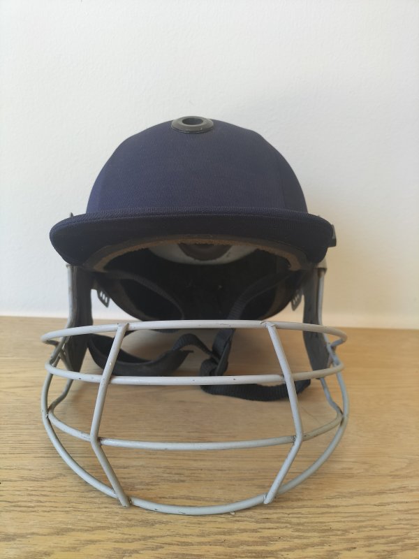 BAS Vampire Cricket Helmet