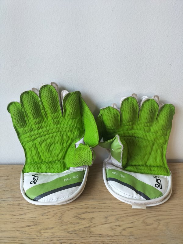 Kookaburra Pro 700 Wicket Keeper Gloves