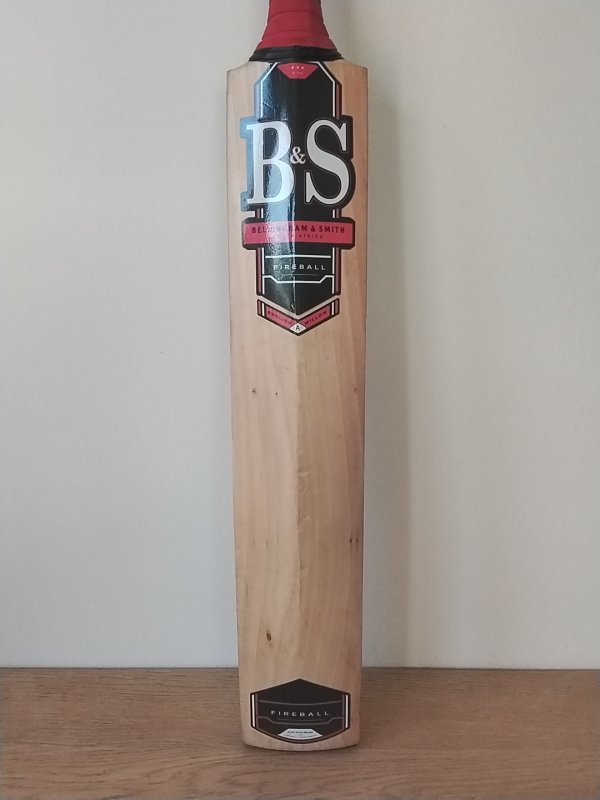 B & S Fireball Cricket Bat (Size 6)