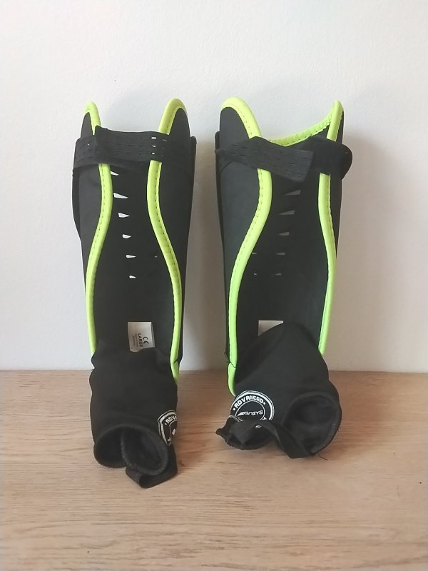 Grays Shield Shinguard