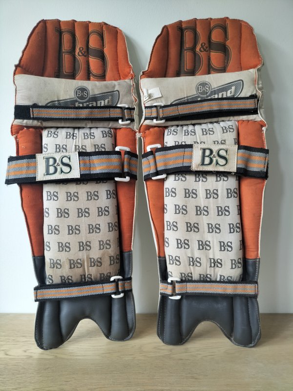 B & S Firebrand Batting Pads