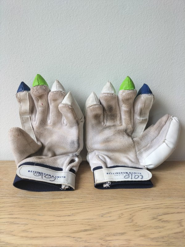 B&S Volcano Cricket Batting Gloves - Right Hand