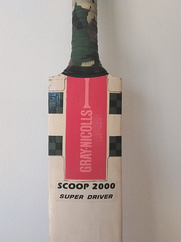Gray Nicolls Scoop 2000 Cricket Bat