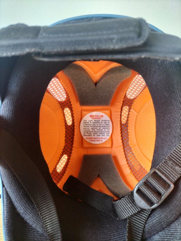 B & S Cricket Helmet