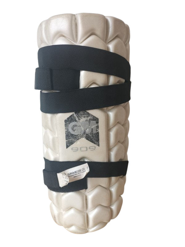 Gunne & Moore 909 Thigh Guard