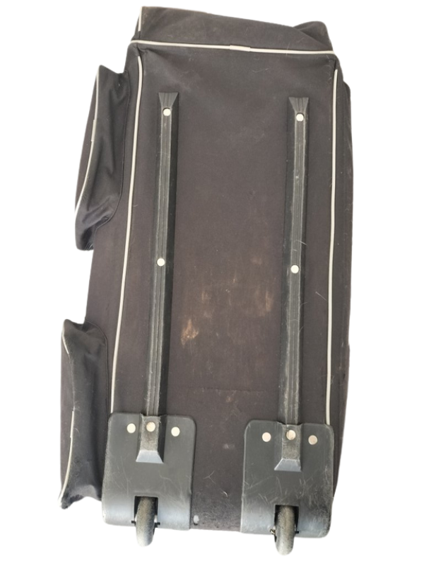 Maxed Inferno Cricket Wheelie Bag