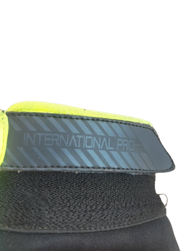 Grays International Pro Hockey Glove (L)