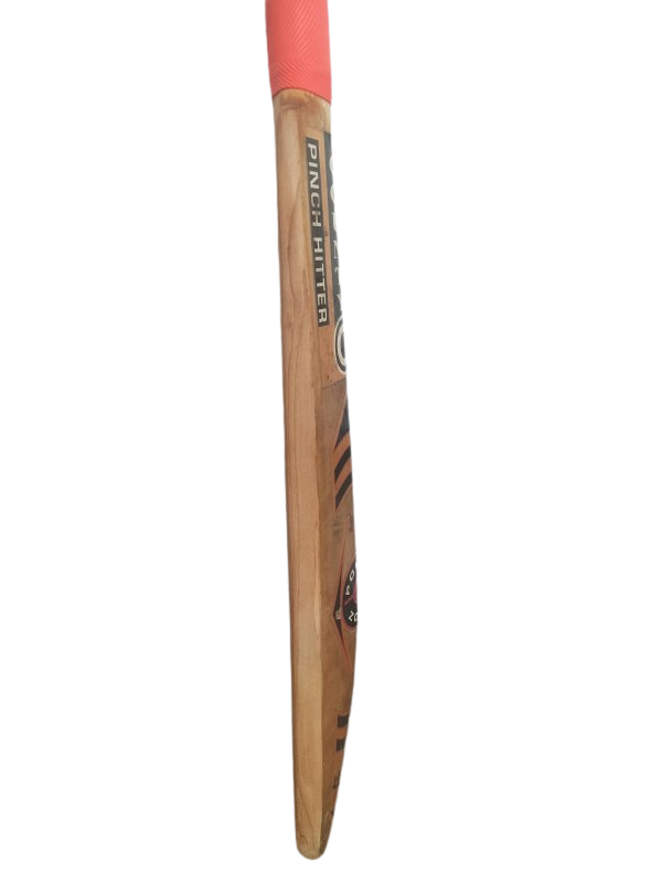 County Pinch Hitter Cricket Bat (4)