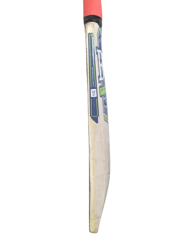 B&S Volcano Cricket Bat (2)