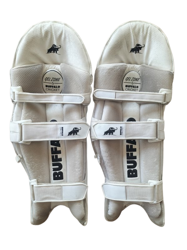 Buffalo Players Edition Cricket Pads (Mens)