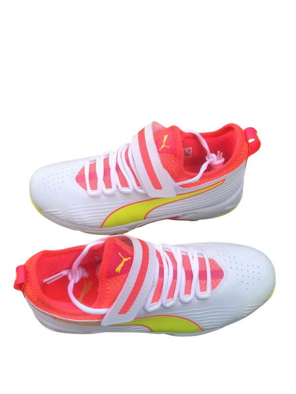 Puma Cricket Shoes (UK 7)
