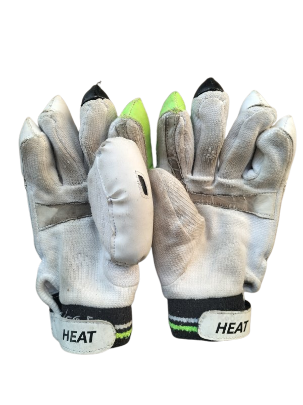 Maxed Heat Cricket Gloves (Mens)