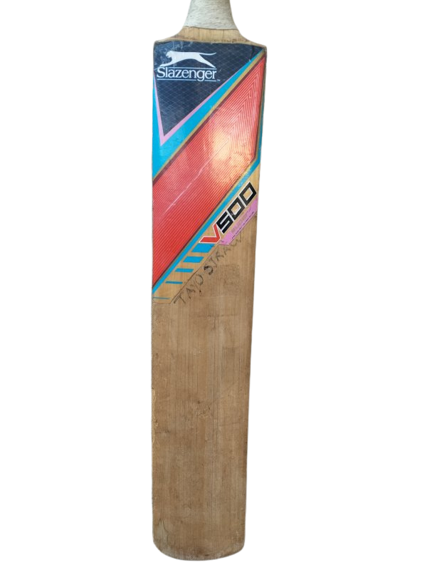 Slazenger V500 Super Cricket Bat (5)