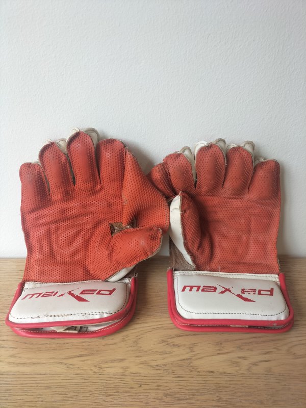 Maxed Keeper Gloves - Cricket