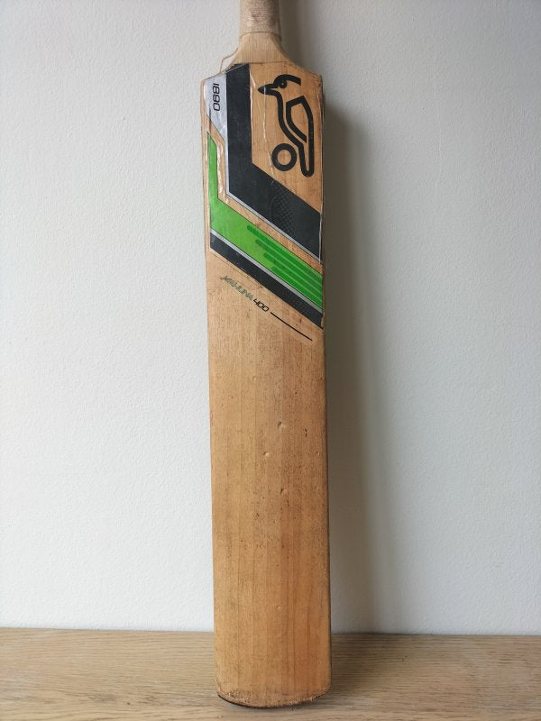 Kookaburra Kahuna Cricket Bat Size 4